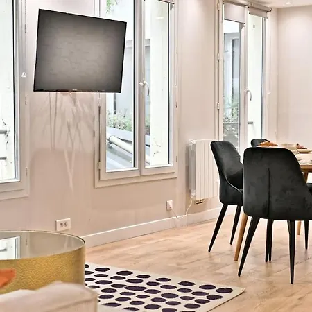 3 Sentier Paris